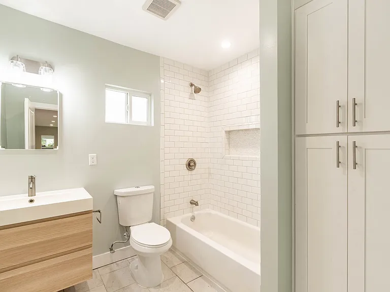 6633 Costello Ave — Photo 7