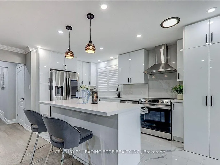 2B Horizon Cres — Photo 2