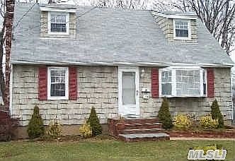 1st image of 169 N Queens Ave