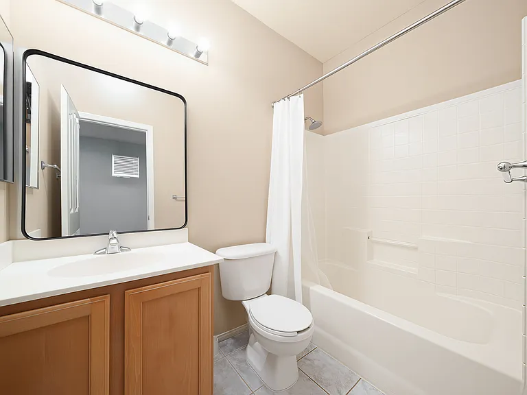 45277 Chateau Ct — Photo 16