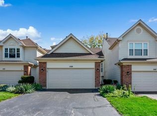 1569 Poplar Creek Dr, Hoffman Estates, IL 60169