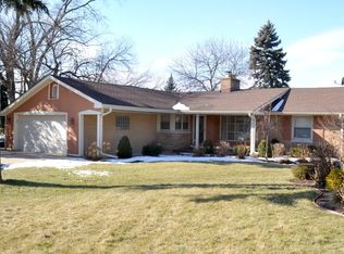 8064 Country Club Ln, North Riverside, IL 60546