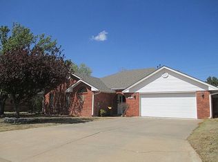 1533 Chisholm Trl, Weatherford, OK 73096