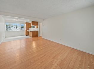 1204 Amethyst St #B, Redondo Beach, CA 90277