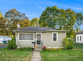 2016 Royce Ave, Kalamazoo, MI 49001