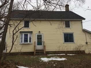 3002 N Goeke Rd, Pecatonica, IL 61063