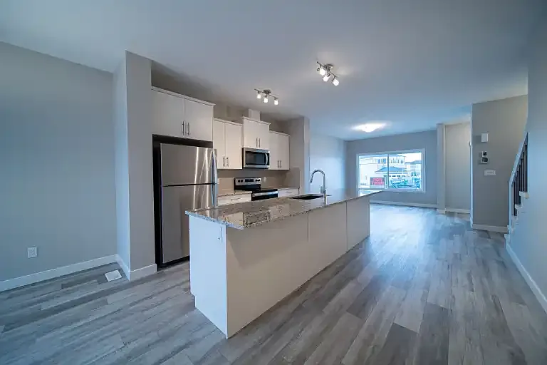 3 bed, 2.5 bath, 1492 sqft, $1,895 — Photo 1