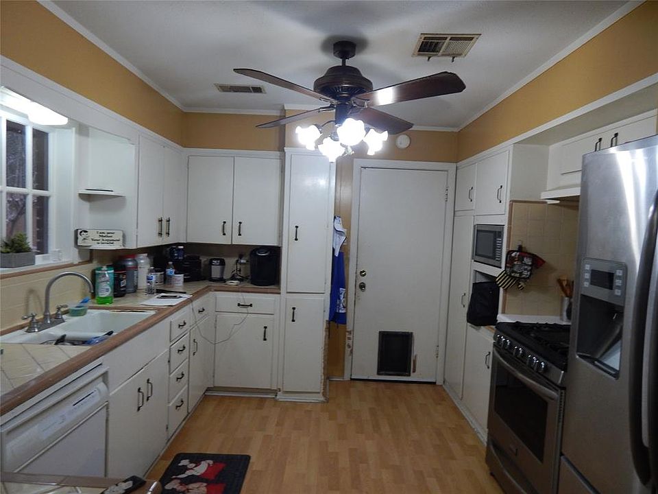 1st image of 1706 Amy Dr