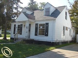 5th image of 20201 Bradford St