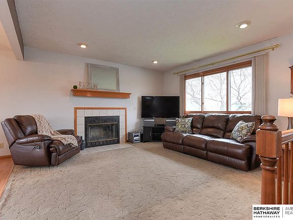 5th image of 15107 Greene Ave
