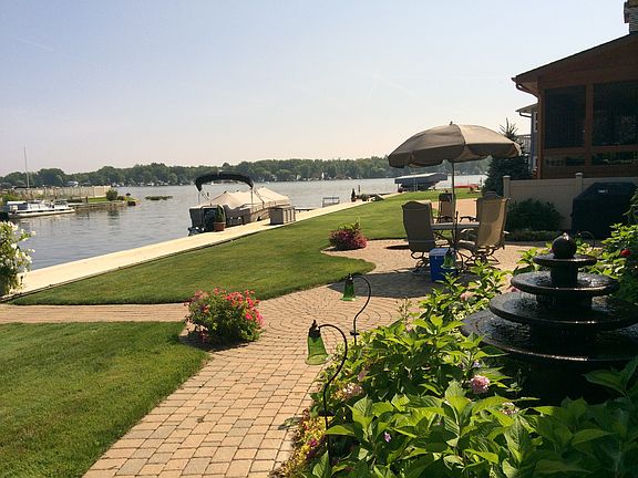 3rd image of 12704 Park Dr