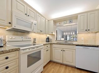 3327 Lucerne Park Dr, Greenacres, FL 33467