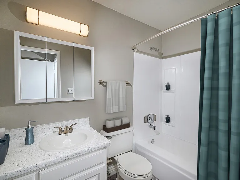 Mission Arbor Apartments — Photo 7