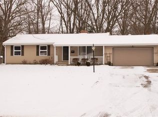 242 Moreland Dr, Canfield, OH