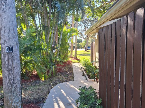 51 Meadows Dr