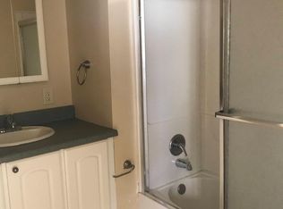 915 N Bailey Ave APT 2, North Platte, NE 69101