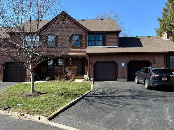 53 Cliveden Ct, Lawrence Township, NJ 08648