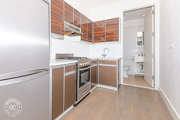 1st image of 1072 Bergen St #X8