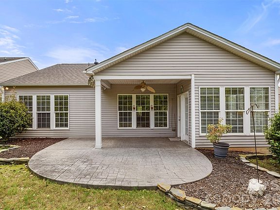 5th image of 15164 Legend Oaks Ct
