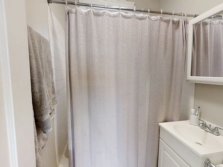 409 Beloit Ave #2K — Photo 13
