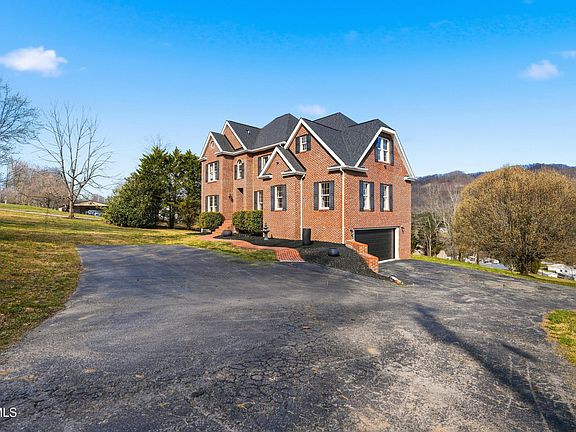 3rd image of 11515 Frederick Rd