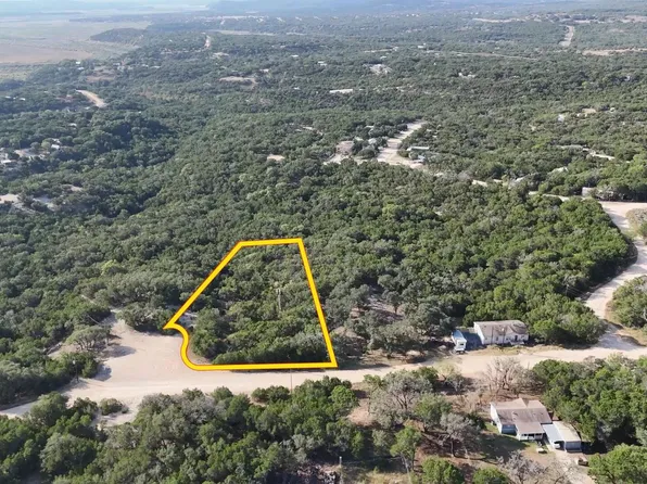 187-190 Atascosa Rd, Bandera, TX 78003