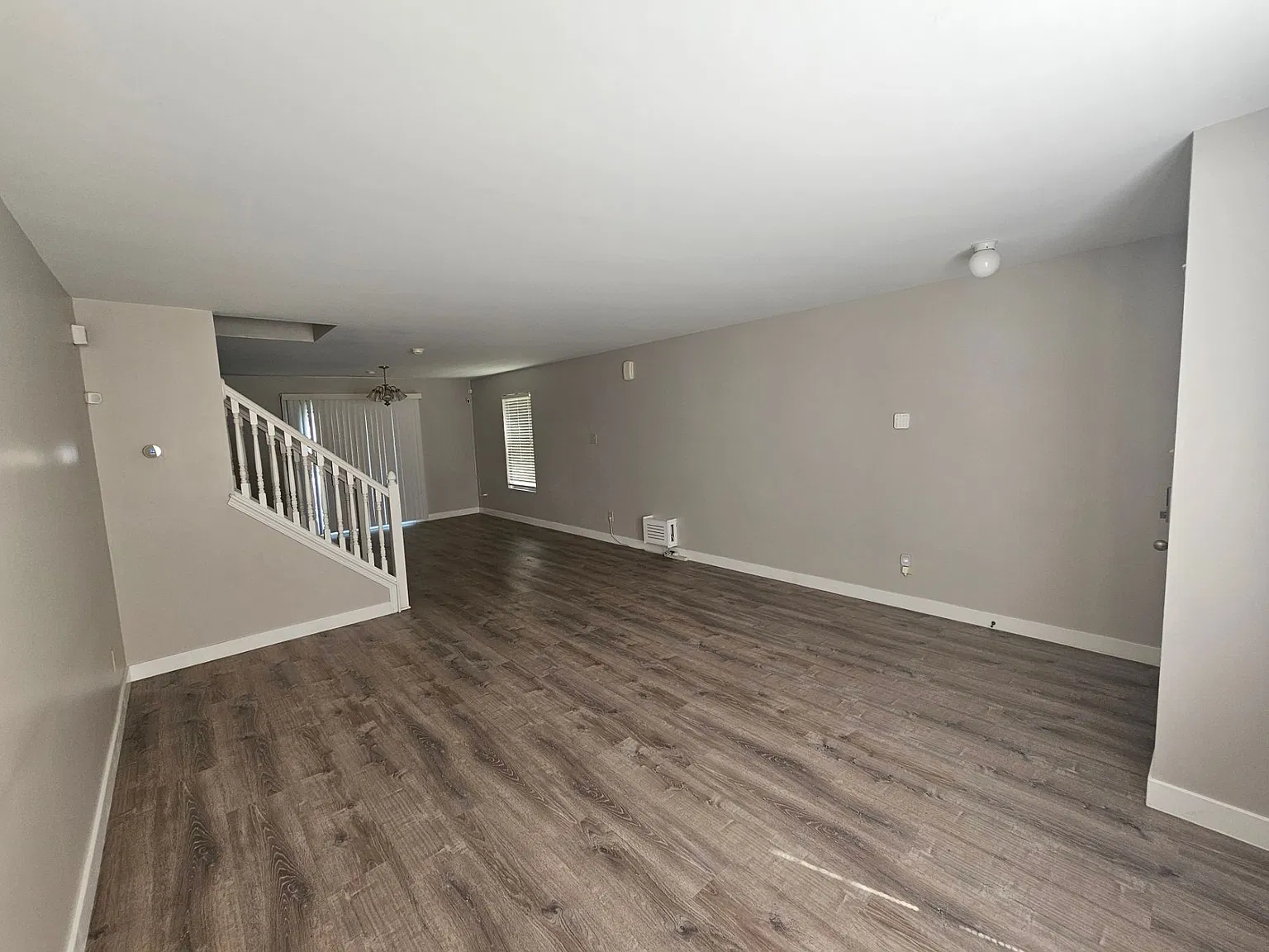 4 bed, 2.0 bath, 1708 sqft, $2,000 — Photo 3