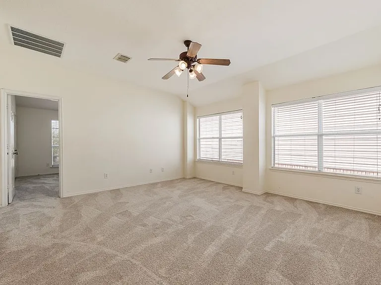 4241 Enchanted Rock Ln — Photo 9