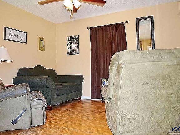 4th image of 276 Bon Jovi Blvd