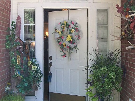 3rd image of 103 Alicia Dawn Dr
