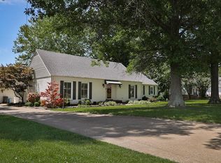819 S McCombs St, Martin, TN 38237