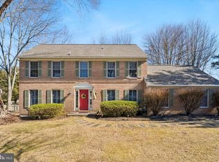 14 Willow Pond Rd, Malvern, PA 19355