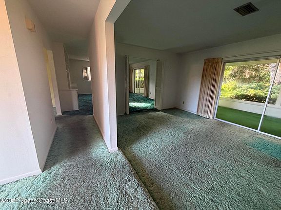 5th image of 305 Marlin Dr