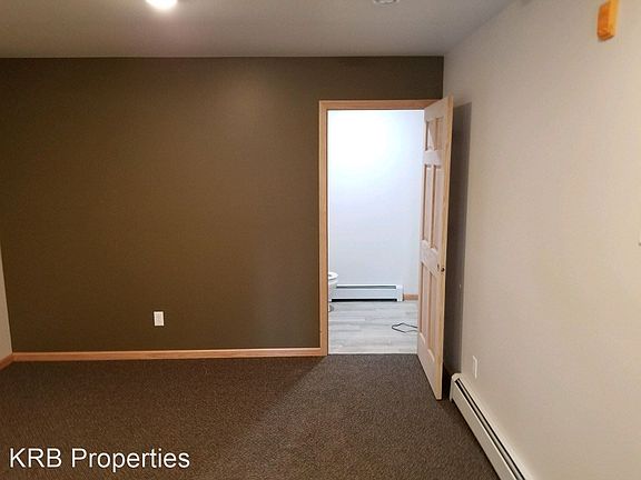 5th image of 101 Bridge St APT 6