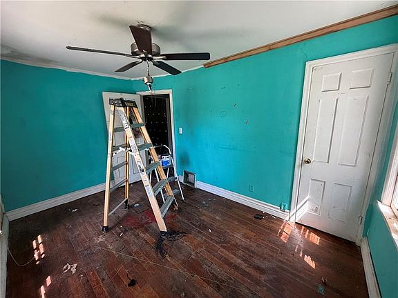 4th image of 20 W Pocahontas Ln