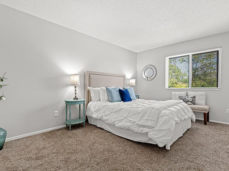 SouthFork Townhomes + Flats — Photo 11