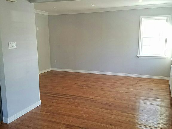 4th image of 111-20 144th St #A