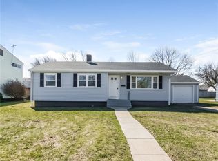 6 Orville Dr, Middletown, RI 02842