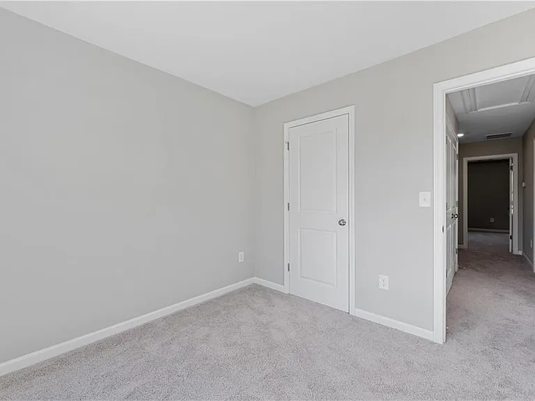 2832 Laurel Ridge Cir — Photo 26