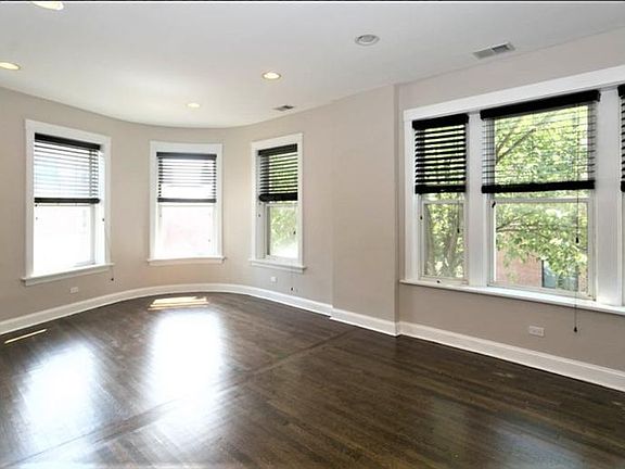 3rd image of 2506-08 W Argyle St #25062