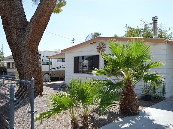 3rd image of 7957 S Meadowlark Street