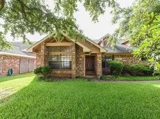 2926 Field Line Dr, Sugar Land, TX 77479