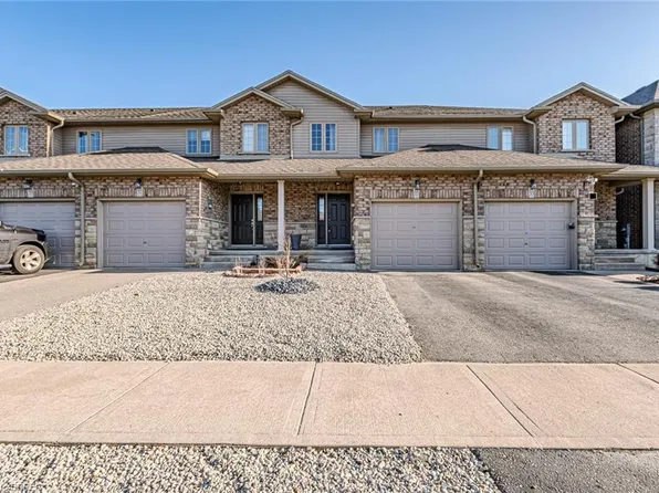 35 Banks St, Brantford, ON N3T 0H7