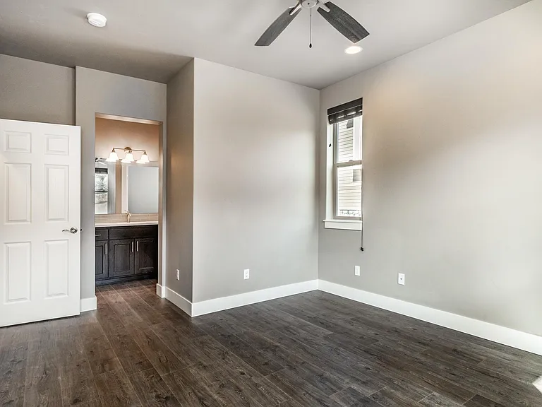 20500 Empire Ave — Photo 7