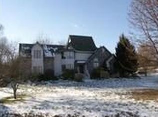 11040 Parkwood Dr, Hagerstown, MD