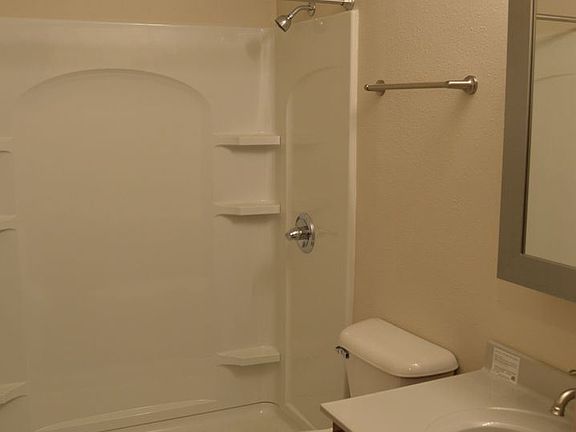 4th image of 1409 7th Ave N #6