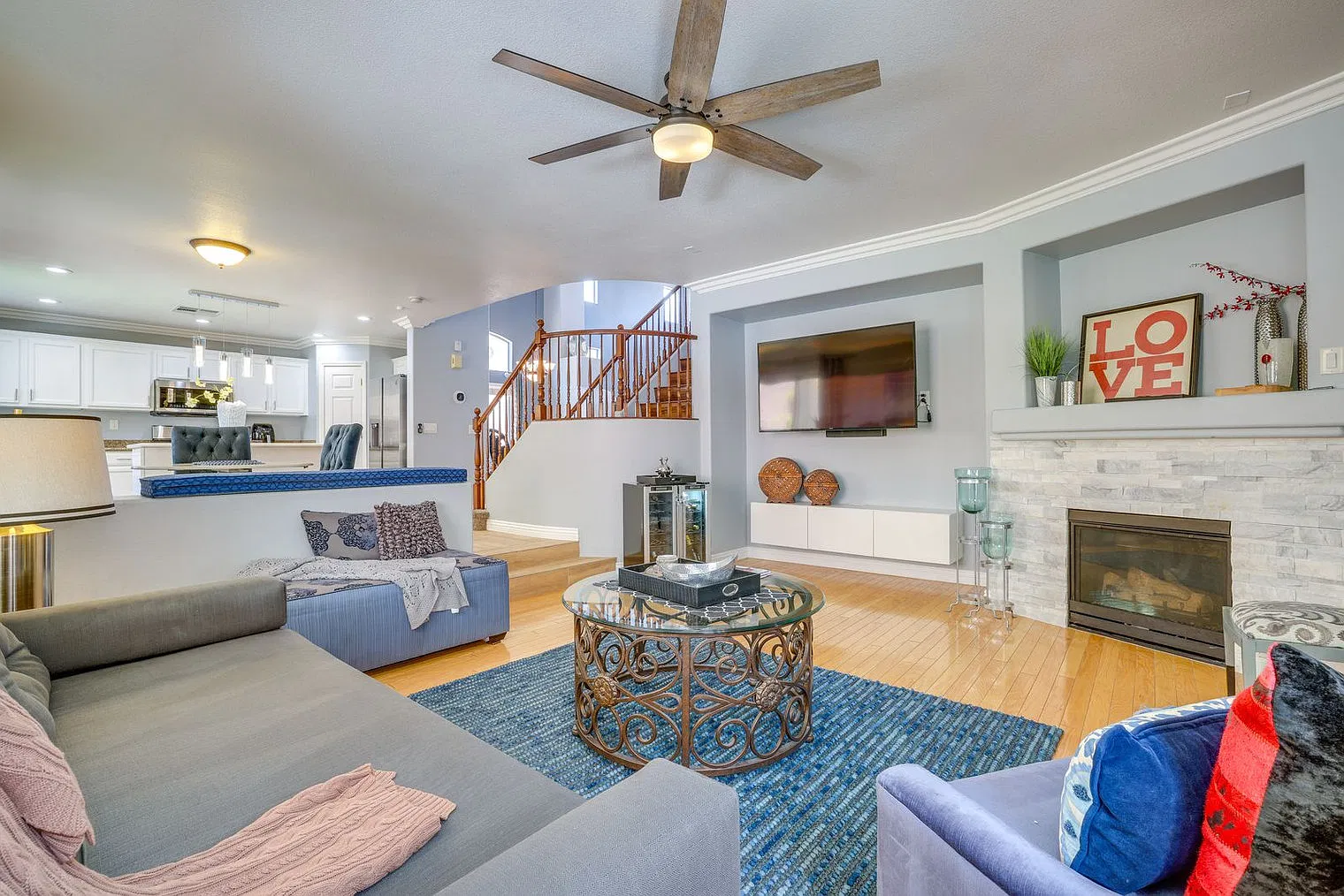 4 bed, 3.0 bath, 2690 sqft, $4,492 — Photo 1