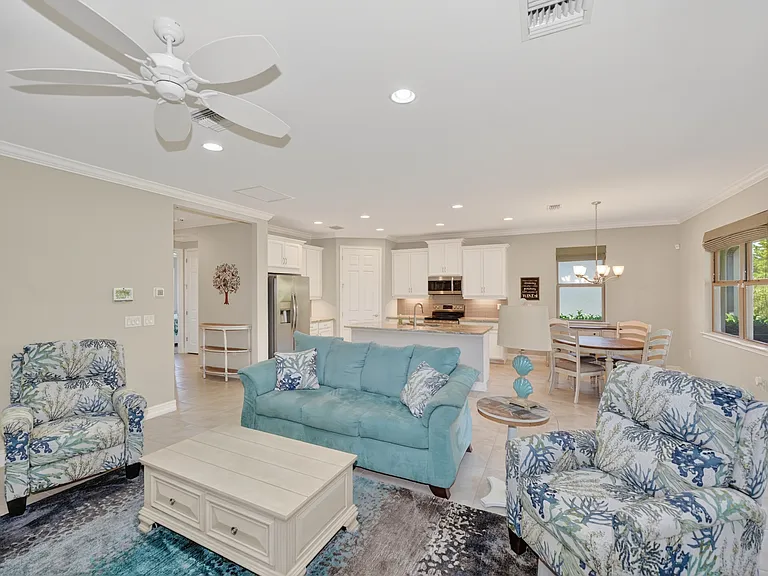 156 Ventosa Pl — Photo 15
