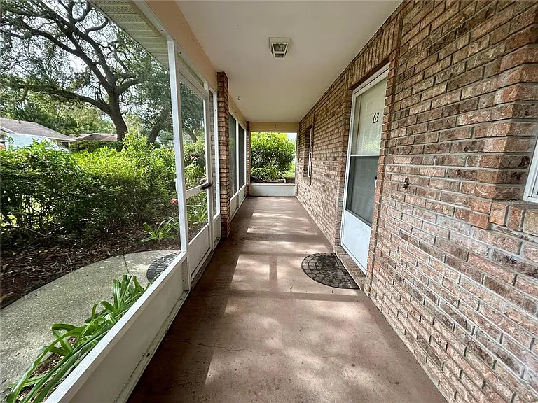 63 Ivy Ln — Photo 2