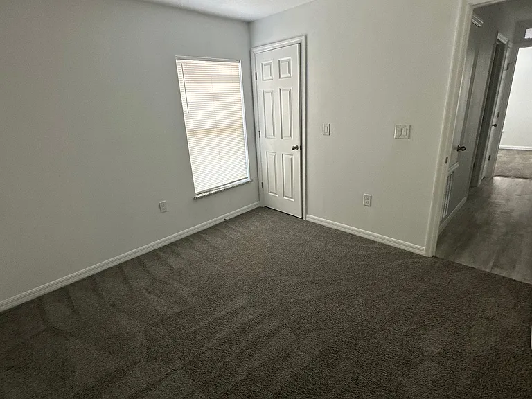 302 Avenue P NW #A — Photo 6